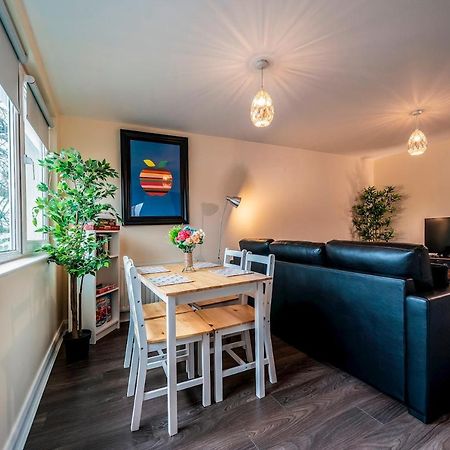 1 Bd Apt In Historical W Belfast Close To Centre ภายนอก รูปภาพ