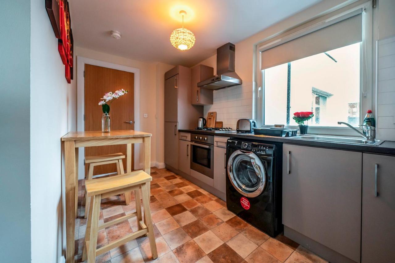 1 Bd Apt In Historical W Belfast Close To Centre ภายนอก รูปภาพ